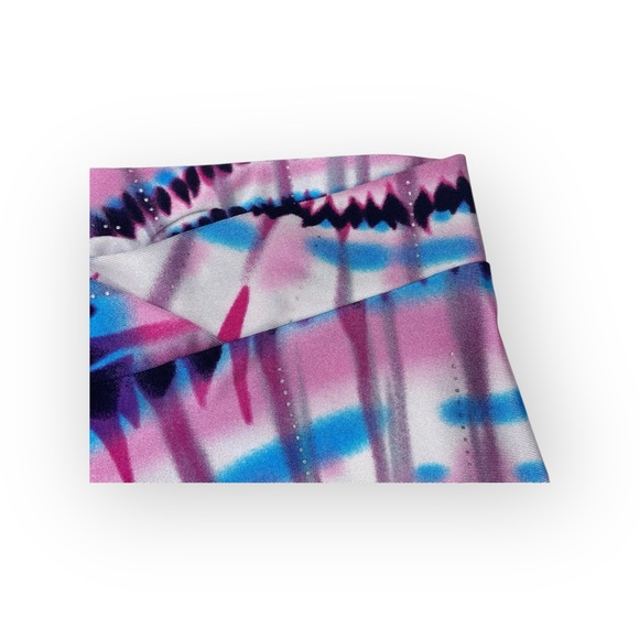 Motionwear ⍟ V-Waist Dance Gymnastic Competition Shorts ⍟ Multicolor Print ⍟ XS - Picture 4 of 16
